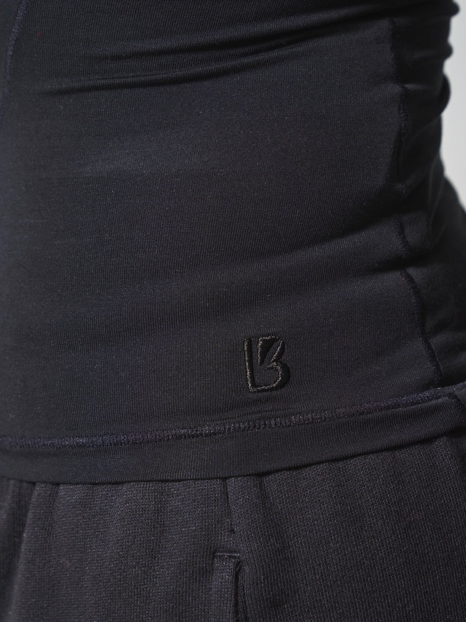 Halo Long Sleeve Hip Tee - Onyx Black